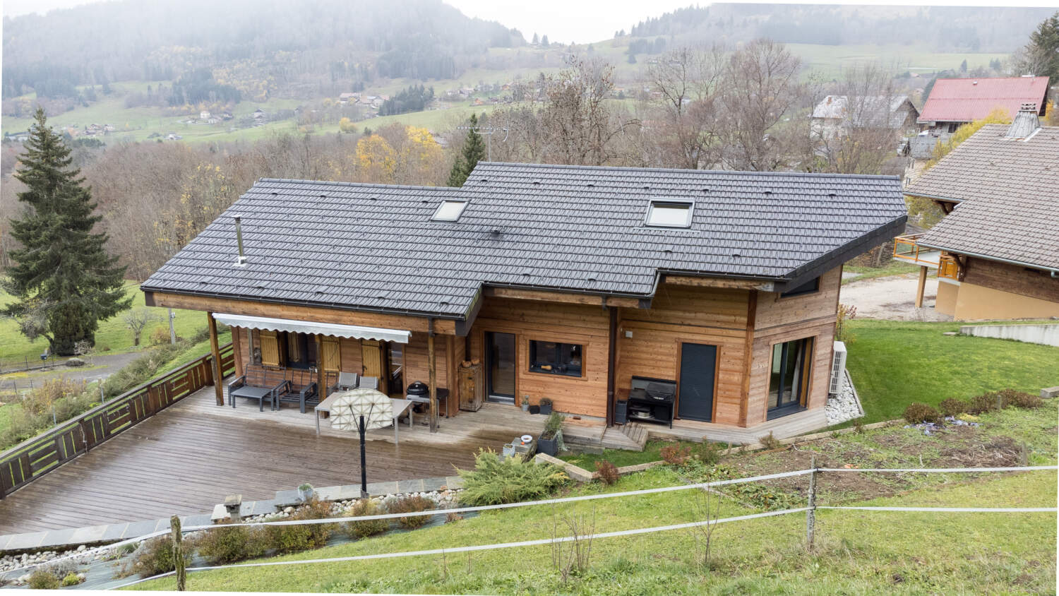 Vue exterieure suite à des trvaux d'extension de chalet à Habère-Poche